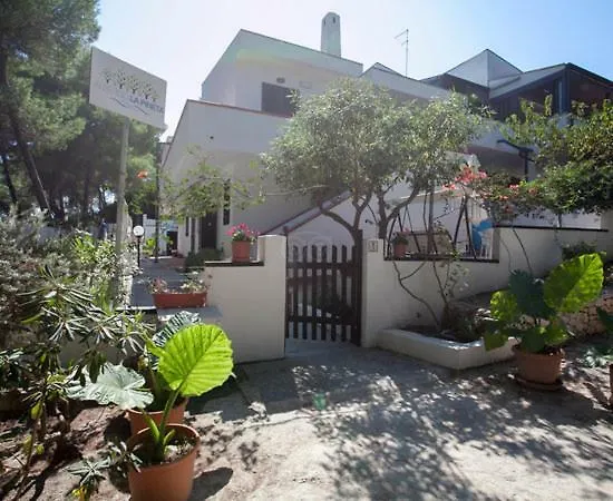 Albergo LA PINETA San Domino